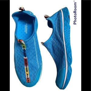 Aleader Blue Slip On Water Shoes Sz 10